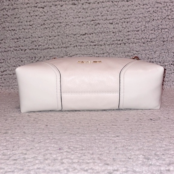 New Michael Kors MK Nicole Medium Shoulder Bag Tote Purse Vanilla White - Picture 8 of 14